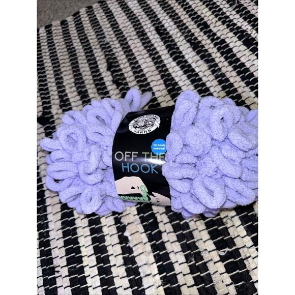 yarn‎ lot Of 2 “in The Pink” “purple Heart” Finger Loop Yarn - Picture 2 of 6